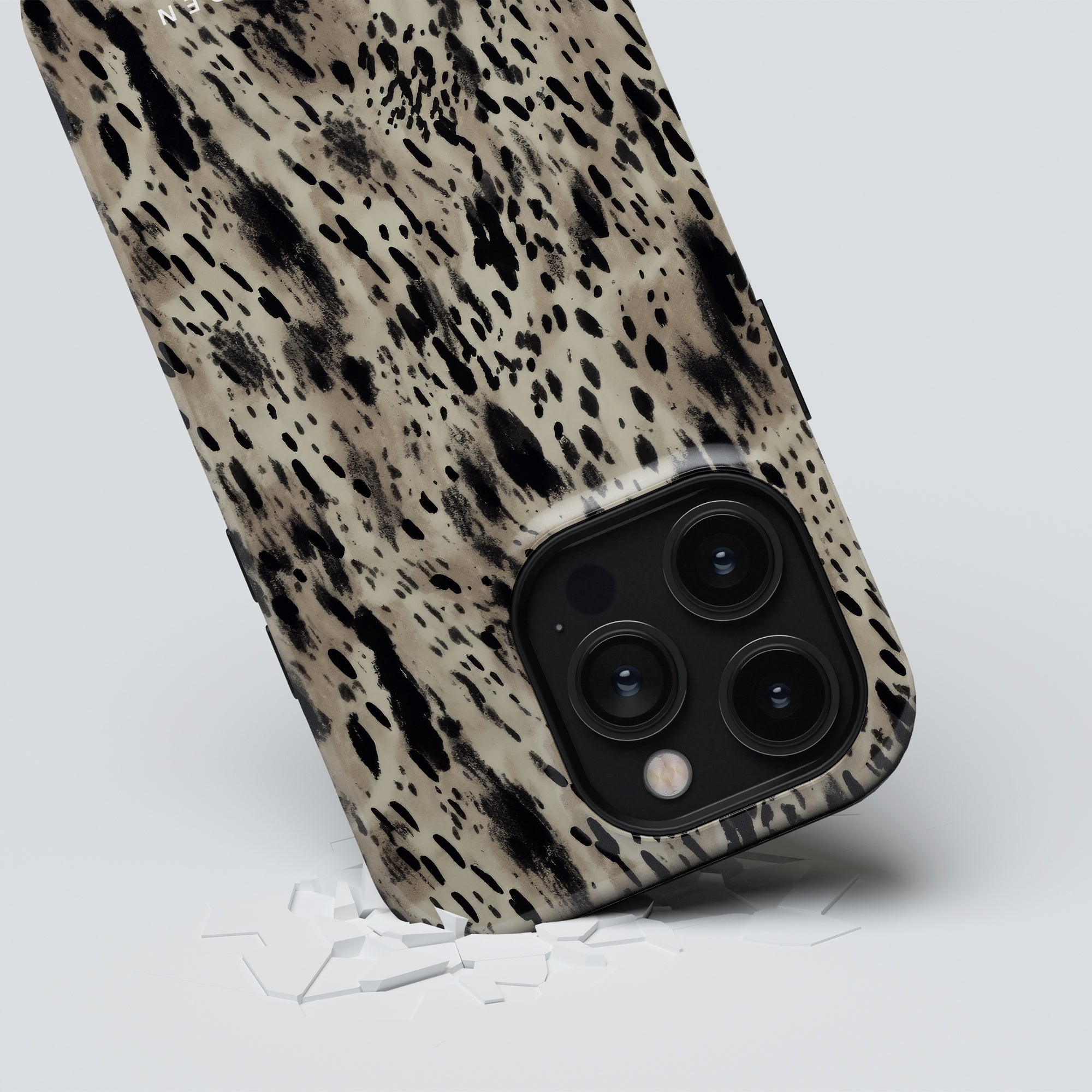 Abstract Cheetah - Magsafe Tough Case - Roar Sweden