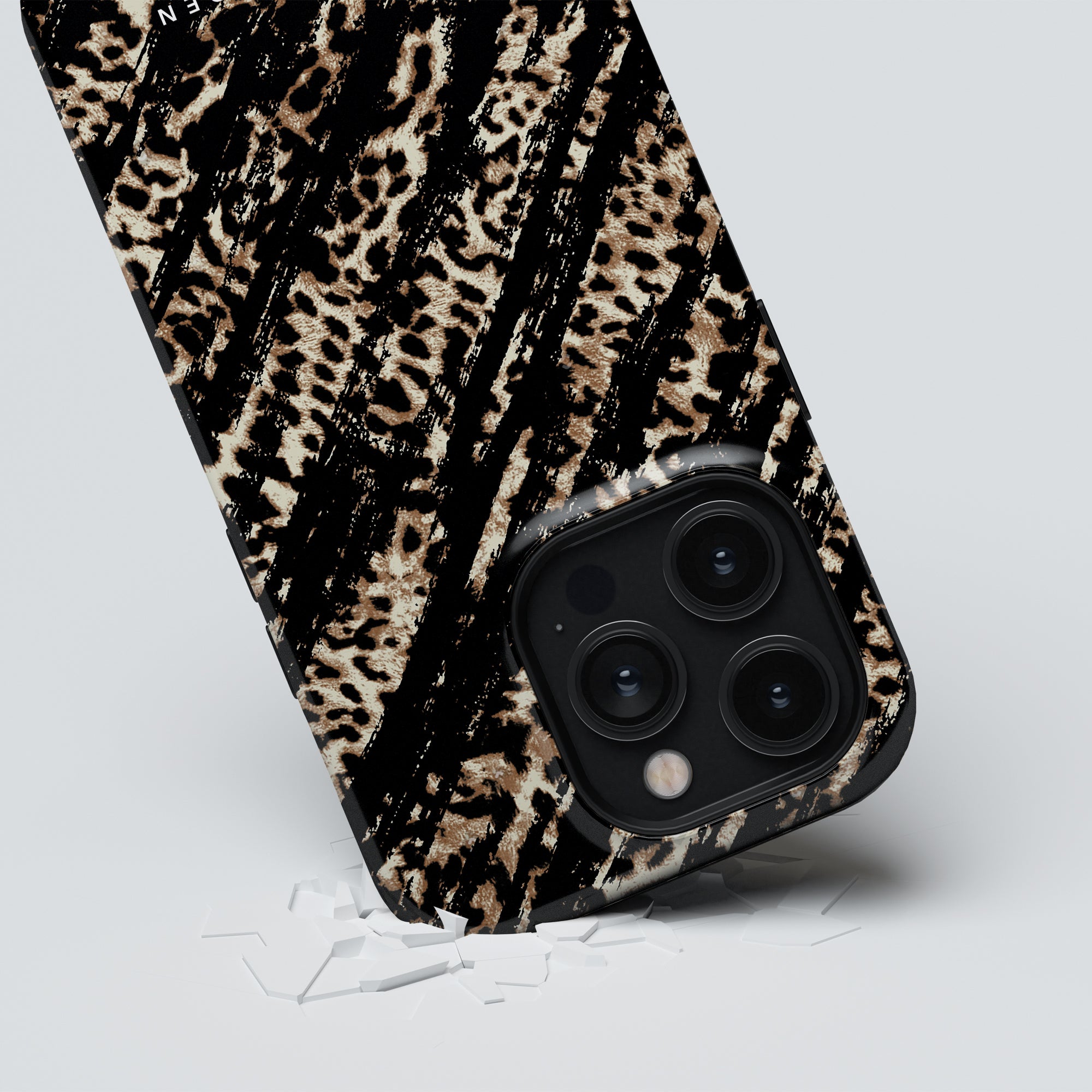 Claw Marks - Magsafe Tough Case - Roar Sweden