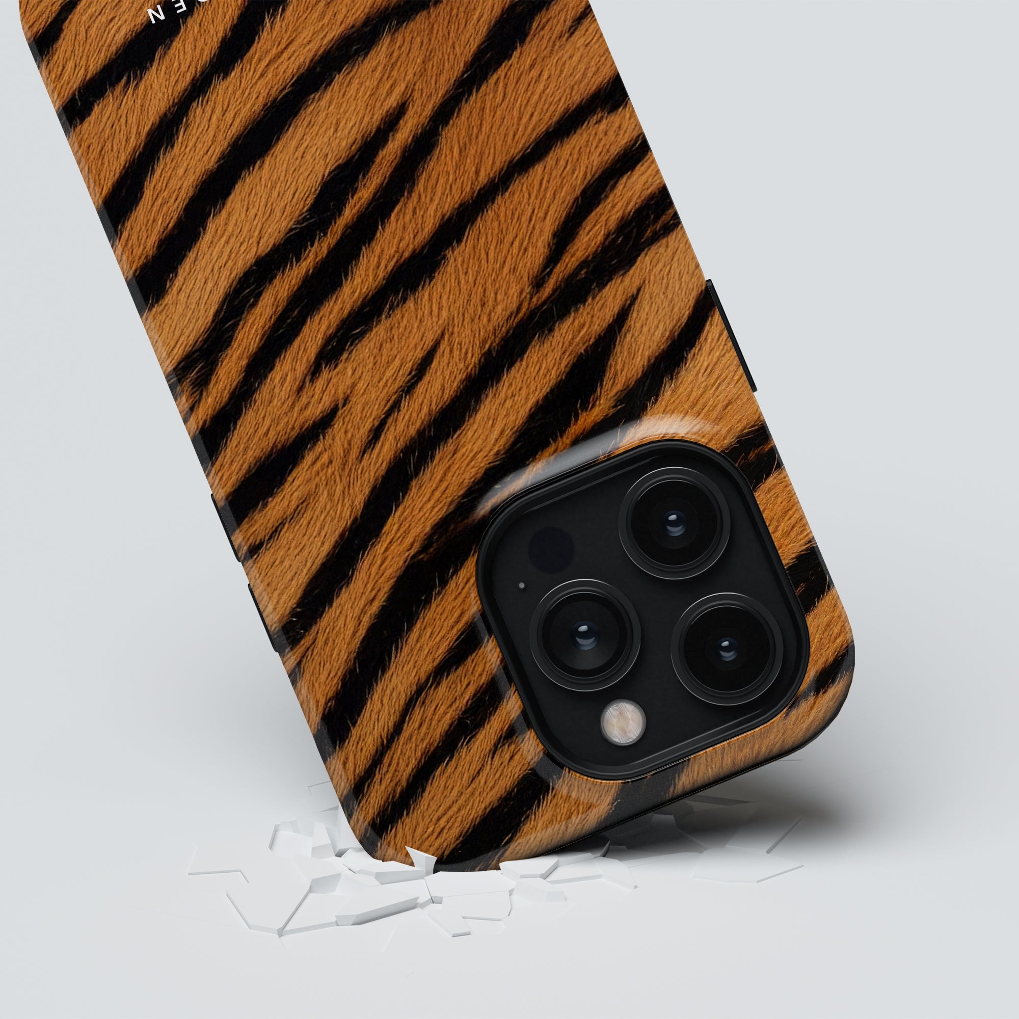 Furry Tiger - Magsafe Tough Case - Roar Sweden