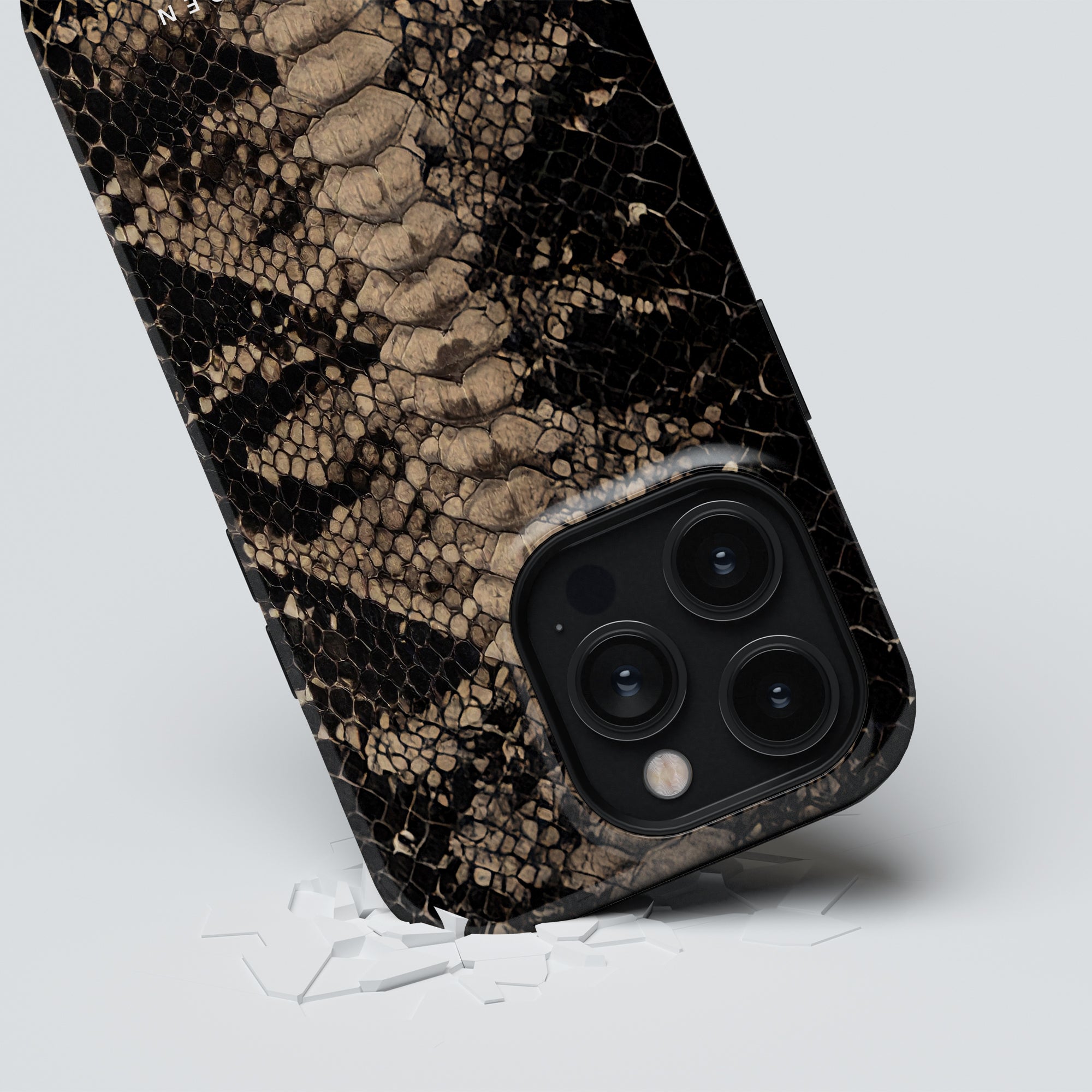 Rattle Snake - Magsafe Tough Case - Roar Sweden