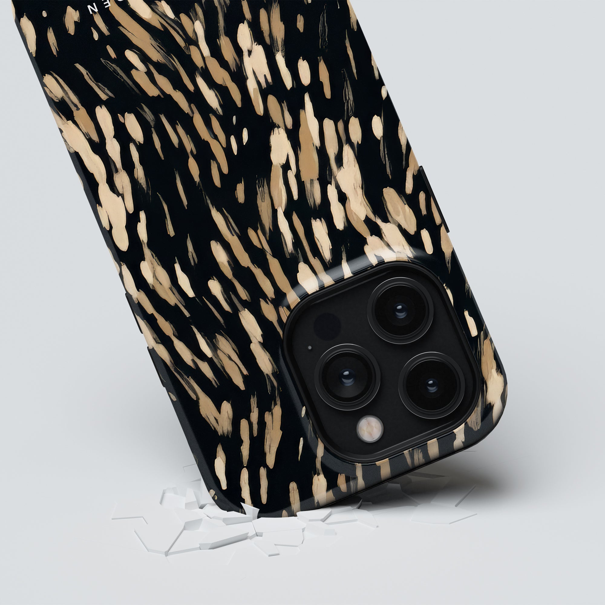 Abstract Wildcat - Magsafe Tough Case - Roar Sweden