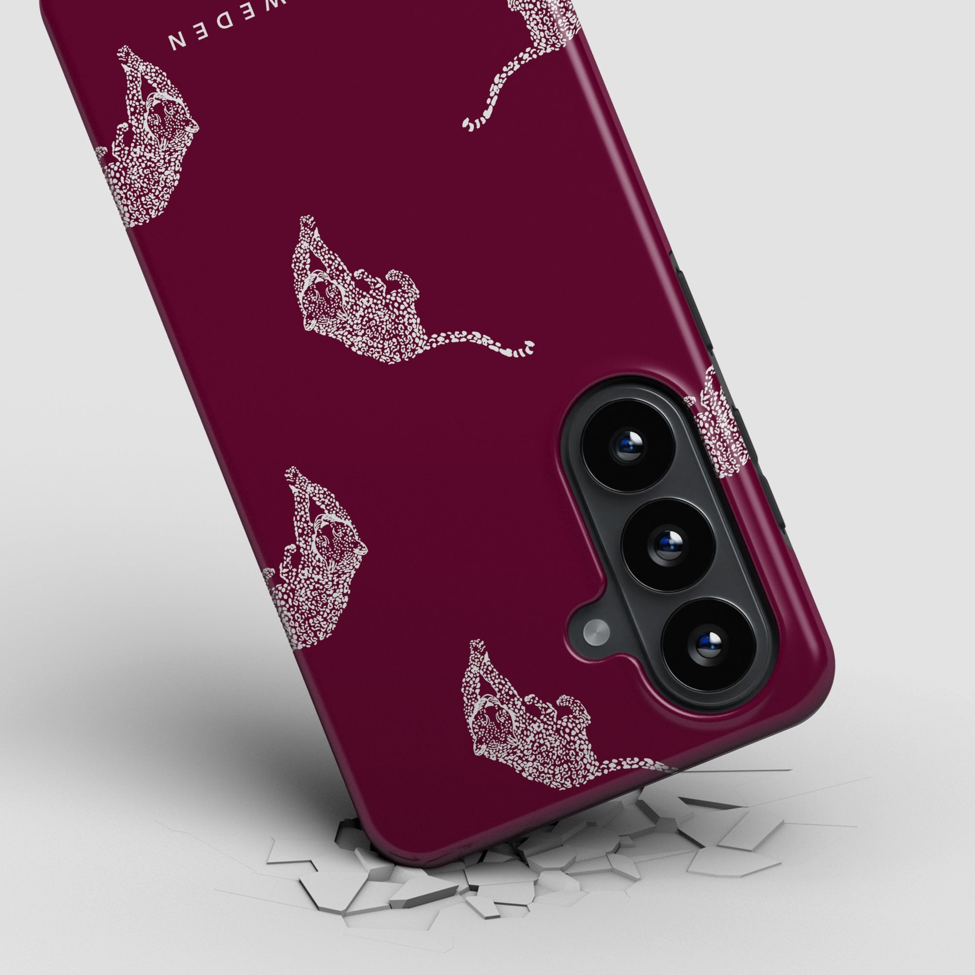 Tough mobilskal – Kitty Burgundy