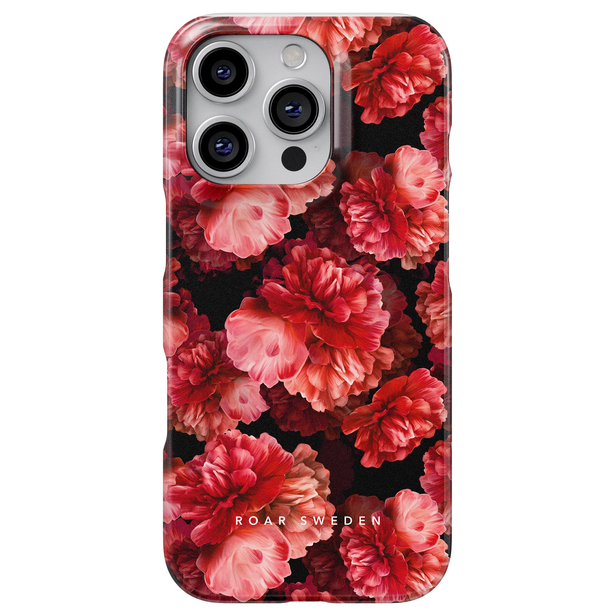 Vi presenterar Peonies - Slim fodral: ett elegant smartphonetillbehör från den exklusiva Floral Collection, med ett livfullt rött blommönster med pioner och tre bakre kameralinser, komplett med texten "Roar Sweden" elegant visad längst ner.